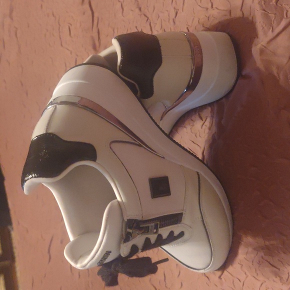 Dkny Shoes - DKNY fashion sneakers